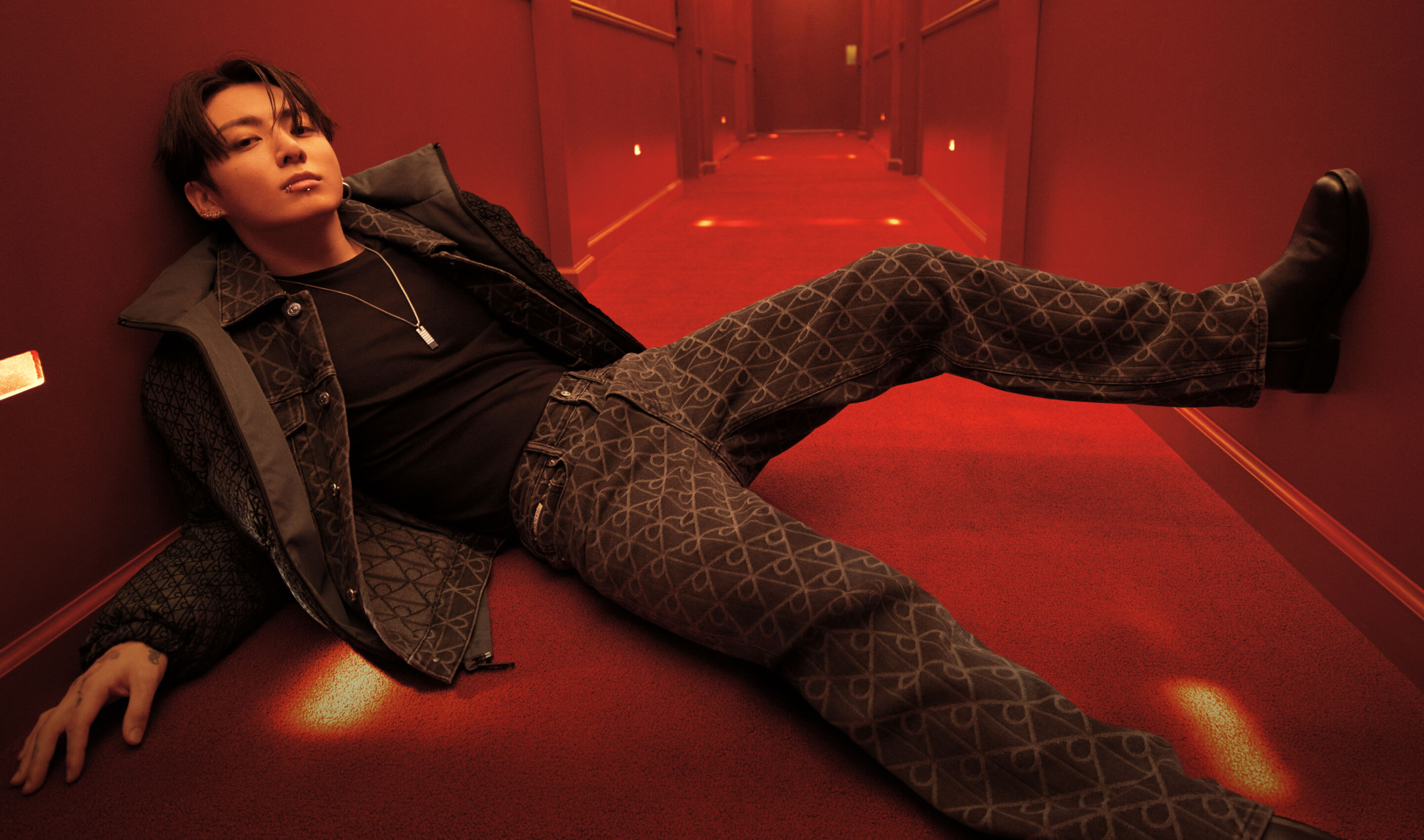 Calvin Klein featuring Jung Kook - Look Cool, Get Hot Getting hotter in laidback styles